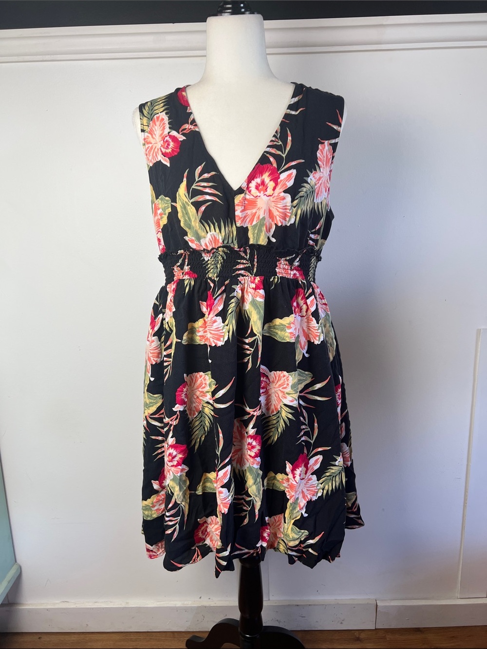 ROXY Tropical Orchid Print V-Neck Sun Dress with Smocked Waist XL